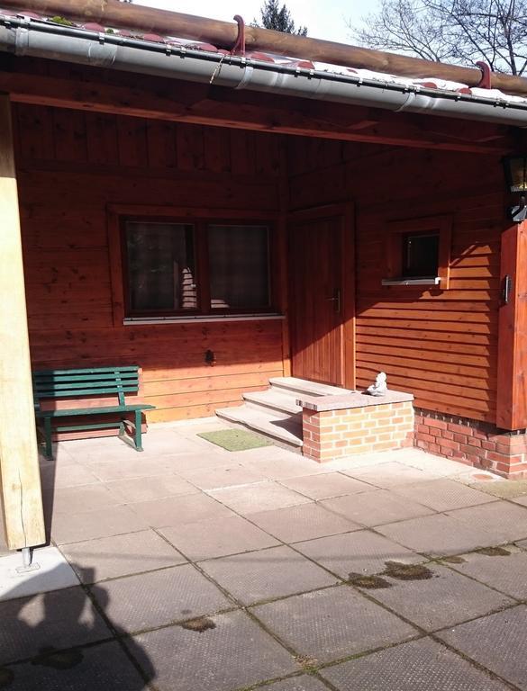 Feriendorf "Am Forsthaus" Mosbach Mosbach  Esterno foto